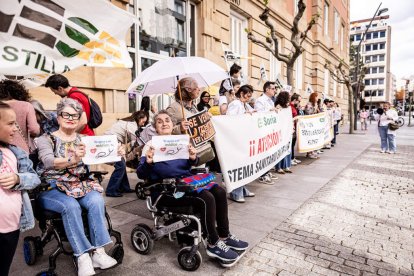 Reclaman un estatuto profesional propio, reconocimiento de la categoría y acabar con una abusiva jornada laboral