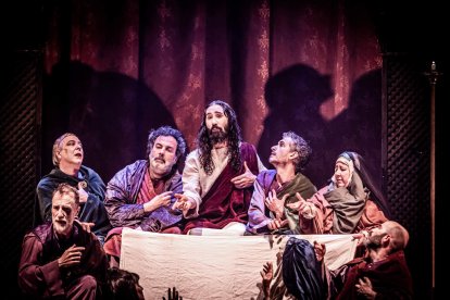 Una obra de teatro inspirada en los desfiles de Semana Santa