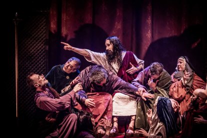 Una obra de teatro inspirada en los desfiles de Semana Santa
