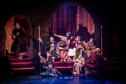 Una obra de teatro inspirada en los desfiles de Semana Santa
