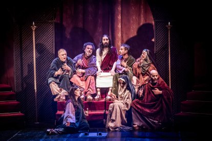 Una obra de teatro inspirada en los desfiles de Semana Santa