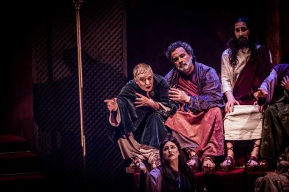 Una obra de teatro inspirada en los desfiles de Semana Santa
