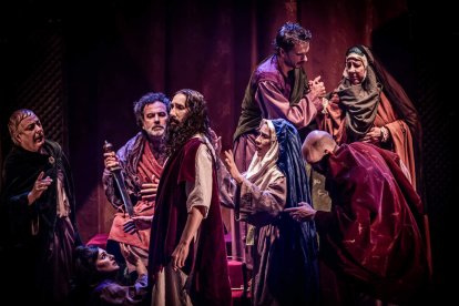 Una obra de teatro inspirada en los desfiles de Semana Santa