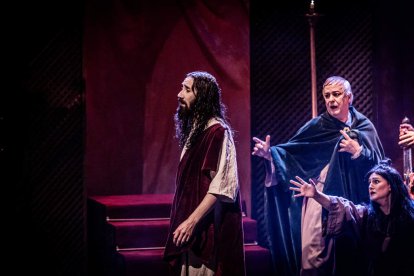 Una obra de teatro inspirada en los desfiles de Semana Santa
