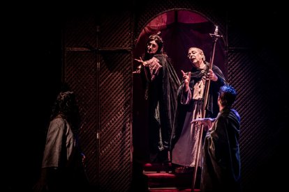 Una obra de teatro inspirada en los desfiles de Semana Santa