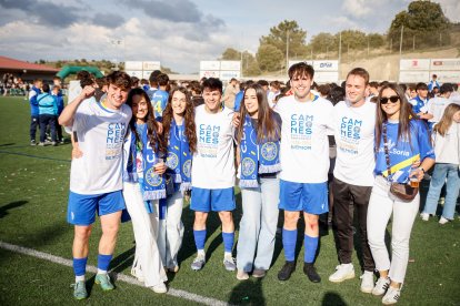 El club celebra su primer ascenso a Tercera Federación.