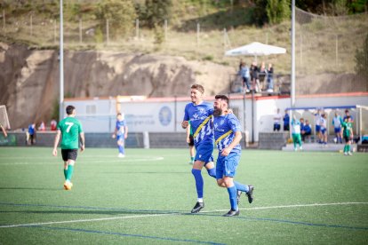 El club celebra su primer ascenso a Tercera Federación.