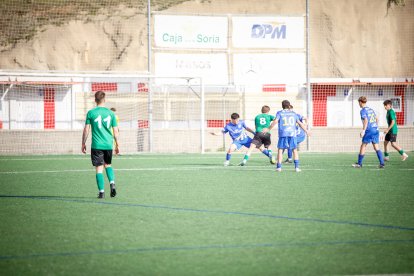El club celebra su primer ascenso a Tercera Federación.