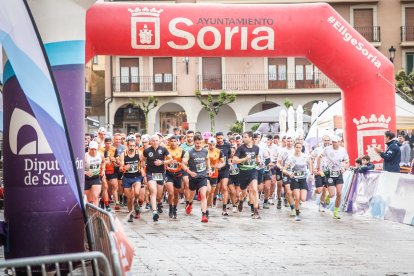 Épica y barro bajo la lluvia en la Sierra de Santa Ana.