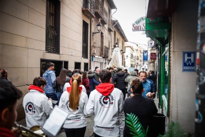 Los sorianos celebran el Catapán en los locales de cuadrilla.