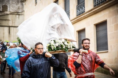 Los sorianos celebran el Catapán en los locales de cuadrilla.