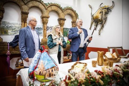 Los sorianos celebran el Catapán en los locales de cuadrilla.