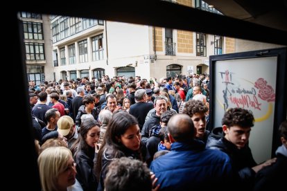 Los sorianos celebran el Catapán en los locales de cuadrilla.