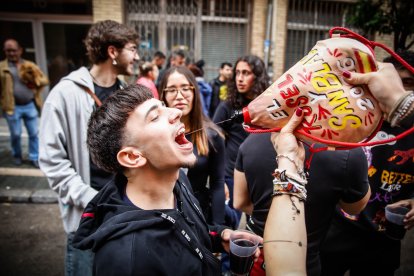 Los sorianos celebran el Catapán en los locales de cuadrilla.