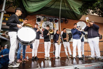 Los sorianos celebran el Catapán en los locales de cuadrilla.