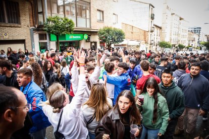 Los sorianos celebran el Catapán en los locales de cuadrilla.
