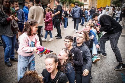Los sorianos celebran el Catapán en los locales de cuadrilla.