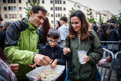Los sorianos celebran el Catapán en los locales de cuadrilla.