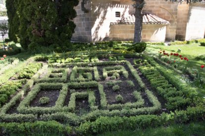 En la Alameda de Cervantes la vida fluye con elegancia