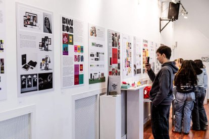 Una muestra que ha cobrado vida gracias al esfuerzo, dedicación y creatividad del alumnado de tercero de Grado de Diseño Gráfico