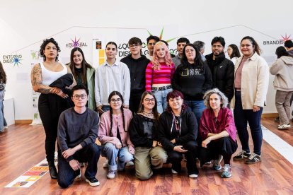 Una muestra que ha cobrado vida gracias al esfuerzo, dedicación y creatividad del alumnado de tercero de Grado de Diseño Gráfico