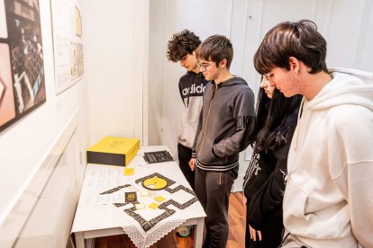 Una muestra que ha cobrado vida gracias al esfuerzo, dedicación y creatividad del alumnado de tercero de Grado de Diseño Gráfico