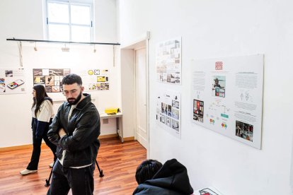 Una muestra que ha cobrado vida gracias al esfuerzo, dedicación y creatividad del alumnado de tercero de Grado de Diseño Gráfico