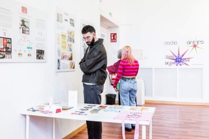 Una muestra que ha cobrado vida gracias al esfuerzo, dedicación y creatividad del alumnado de tercero de Grado de Diseño Gráfico