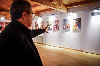 La exposición ‘San Juan Arte’ recoge los carteles sanjuaneros desde 1959 hasta 2026 con la excepción de 1960