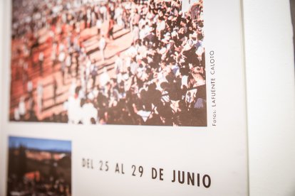 La exposición ‘San Juan Arte’ recoge los carteles sanjuaneros desde 1959 hasta 2026 con la excepción de 1960