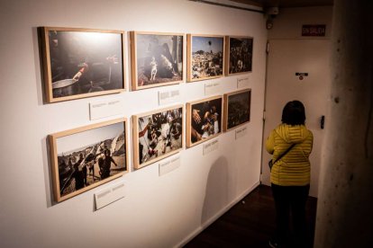 Una sobrecogedora muestra de la mano de OnPhoto
