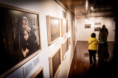 Una sobrecogedora muestra de la mano de OnPhoto