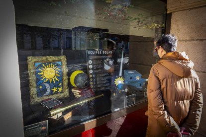 El Instituto Machado presenta su exposición Vmbra en la galería acristalada