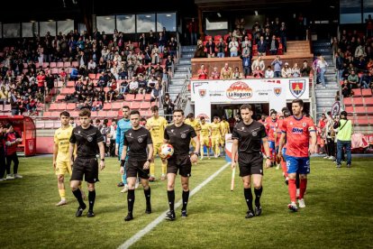 El Numancia tendrá que luchar la vuelta sin el apoyo de las gradas