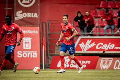 El Numancia tendrá que luchar la vuelta sin el apoyo de las gradas