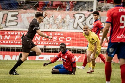 El Numancia tendrá que luchar la vuelta sin el apoyo de las gradas