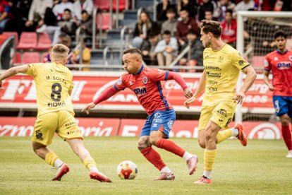 El Numancia tendrá que luchar la vuelta sin el apoyo de las gradas