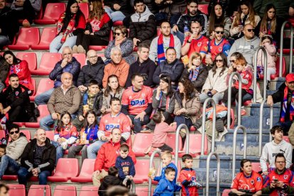 El Numancia tendrá que luchar la vuelta sin el apoyo de las gradas