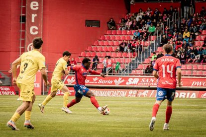 El Numancia tendrá que luchar la vuelta sin el apoyo de las gradas
