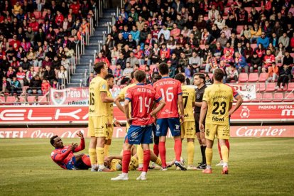 El Numancia tendrá que luchar la vuelta sin el apoyo de las gradas