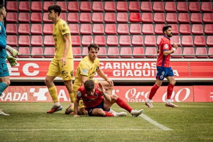 El Numancia tendrá que luchar la vuelta sin el apoyo de las gradas
