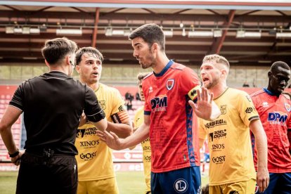 El Numancia tendrá que luchar la vuelta sin el apoyo de las gradas