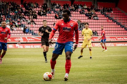 El Numancia tendrá que luchar la vuelta sin el apoyo de las gradas