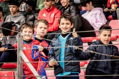 El Numancia tendrá que luchar la vuelta sin el apoyo de las gradas