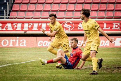 El Numancia tendrá que luchar la vuelta sin el apoyo de las gradas