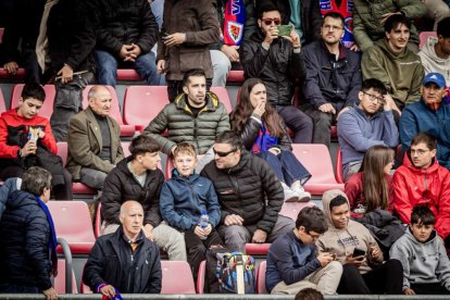 El Numancia tendrá que luchar la vuelta sin el apoyo de las gradas