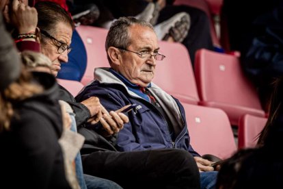 El Numancia tendrá que luchar la vuelta sin el apoyo de las gradas