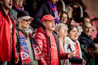 El Numancia tendrá que luchar la vuelta sin el apoyo de las gradas