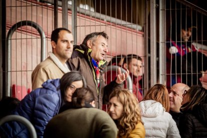 El Numancia tendrá que luchar la vuelta sin el apoyo de las gradas