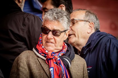 El Numancia tendrá que luchar la vuelta sin el apoyo de las gradas